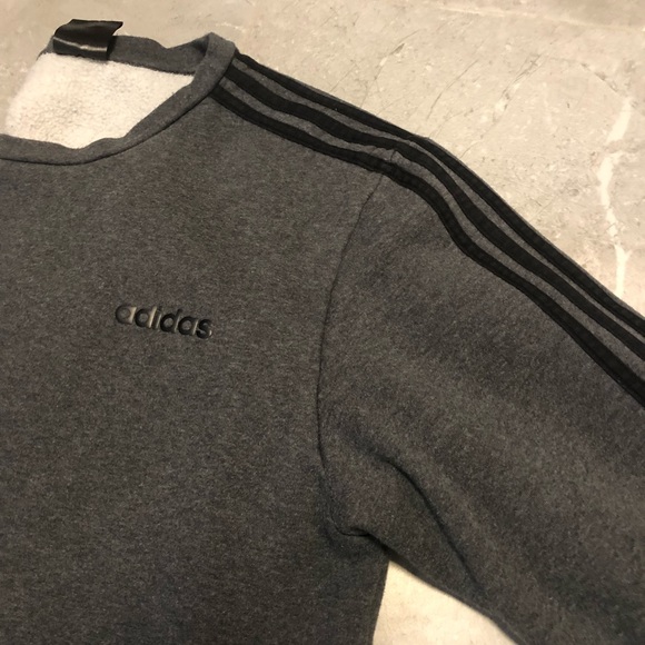 Adidas Sweatshirt - Picture 7 of 8